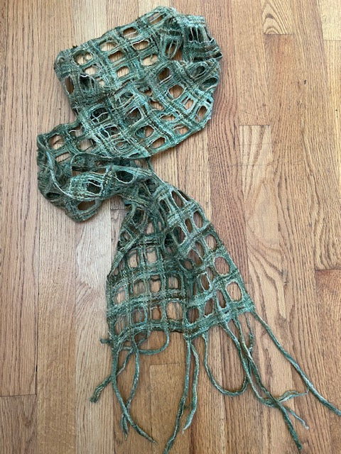 Weave a Scarf - Stephanie Flynn